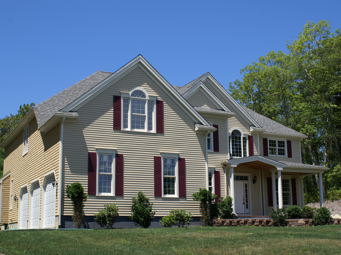 Home & Garage Vinyl Siding Installation in Prince County, MD